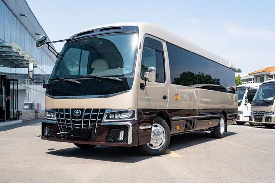 Un buon prezzo. Toyota Coaster 12 posti Autobus turistico Benzina Azionamento posteriore 4×2 Trasmissione manuale in linea
